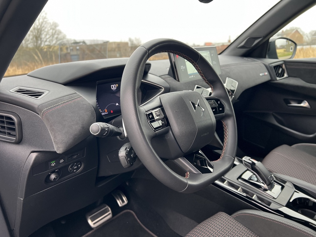 DS3 CROSSBACK Performance Line Plus 1.2i 155pk 202 Camera GPS Garantie