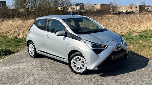 Toyota Aygo X-Play 1.0 VVT-i Automaat Navi Euro 6 Garantie